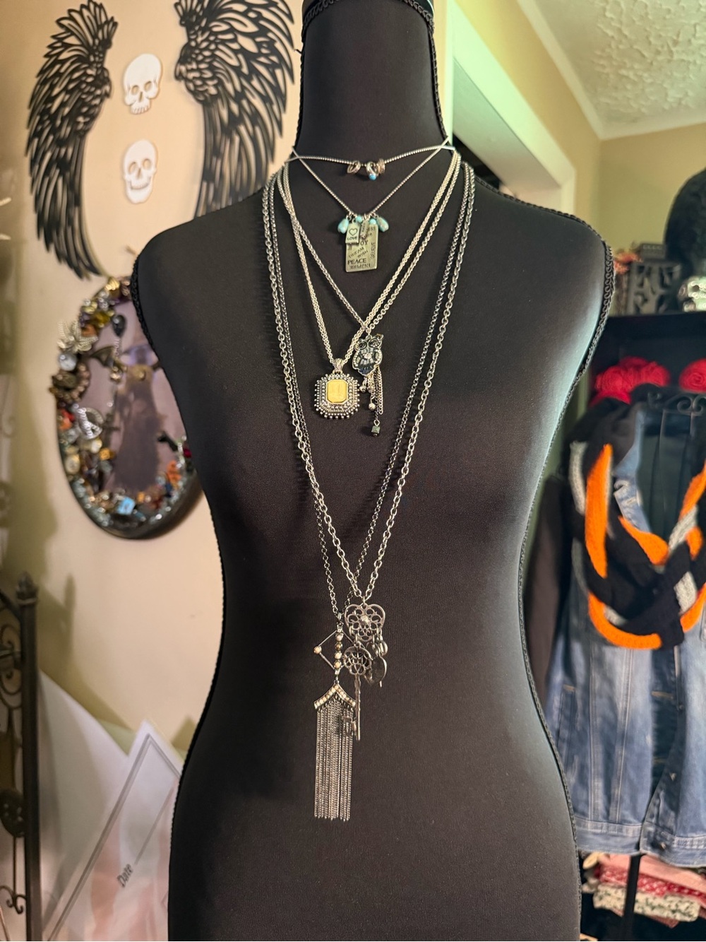 JEWELRY BUNDLE #6
 6 pcs